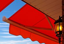 Wie gemacht für Balkone und Terrassen: Markisen bieten umfassenden Sonnenschutz.