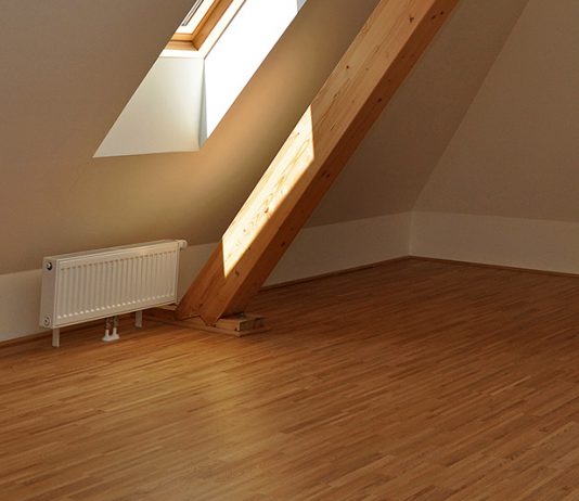 Das Dachgeschoss ausbauen und zusätzlichen Wohnraum schaffen Gefördert: Für den Dachgeschoss-Ausbau gibt es mitunter Euros von Bund oder Land.