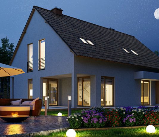 Strom im Garten: So vereinen Sie Gemütlichkeit und Sicherheit Licht im Garten ist nicht nur eine Frage der Ästhetik, sondern auch eine der Sicherheit. Beim Thema Strom ist allerdings Vorsicht geboten.