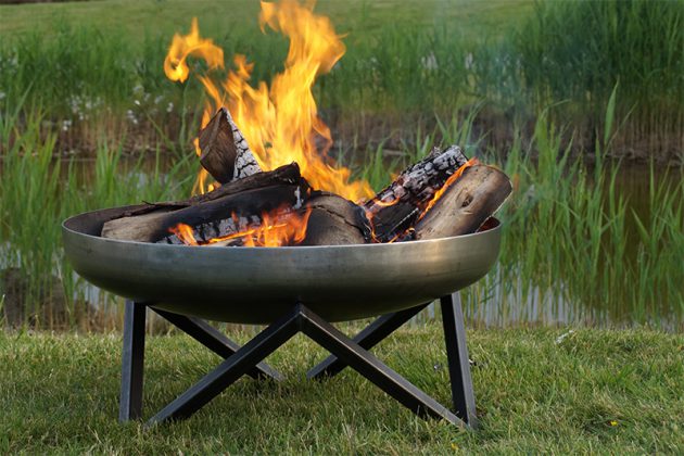 Der Feuerkorb im Garten So zaubern Sie Lagerfeuerstimmung