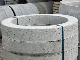 Betonschachtringe: Materialien, Maße, Ausführungen und Verwendung Schachtringe aus Beton finden Verwendung als Zisternen, für Kanäle und im Brunnenbau.