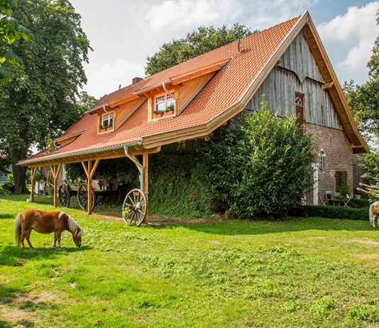 Hohlfalzziegel: Das kann die einzigartige Dachbedeckung Traumhaft schön: Das Dach des Bauernhofs wurde mit Hohlfalzziegeln von Nelskamp eingedeckt.