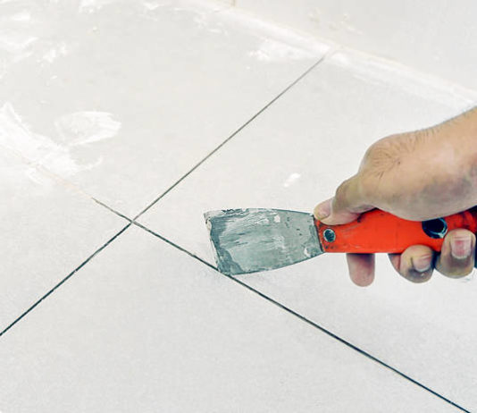 Alte Fugen entfernen | So gehts ganz einfach Alte Fugen entfernen