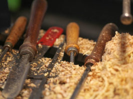 Sägespäne verwerten: Diese Möglichkeiten haben Sie Sägespäne Holz