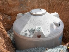 Zisterne aus Beton oder Kunststoff? Was ist besser? Betonzisterne in Erdgrube